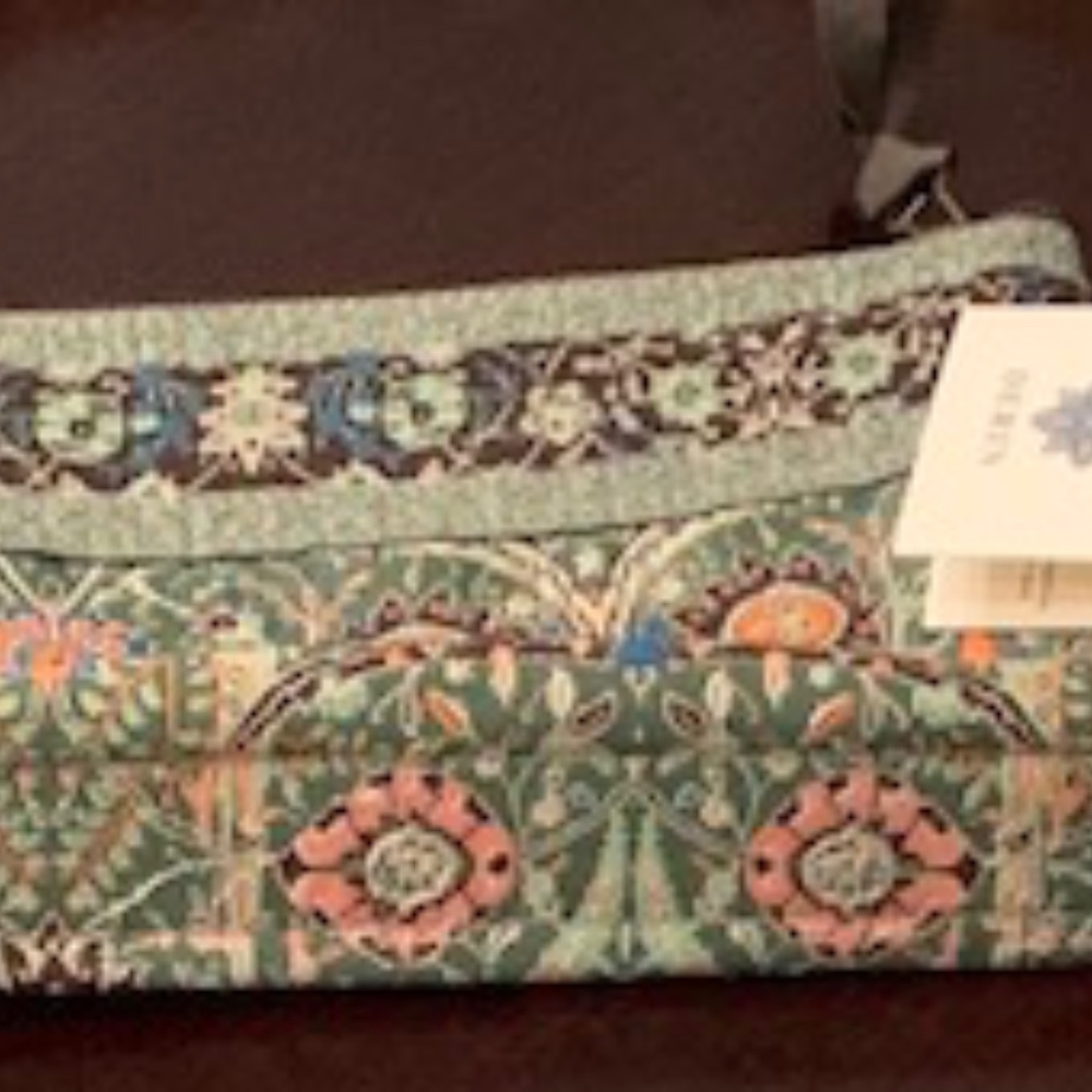 Derin - wristlet